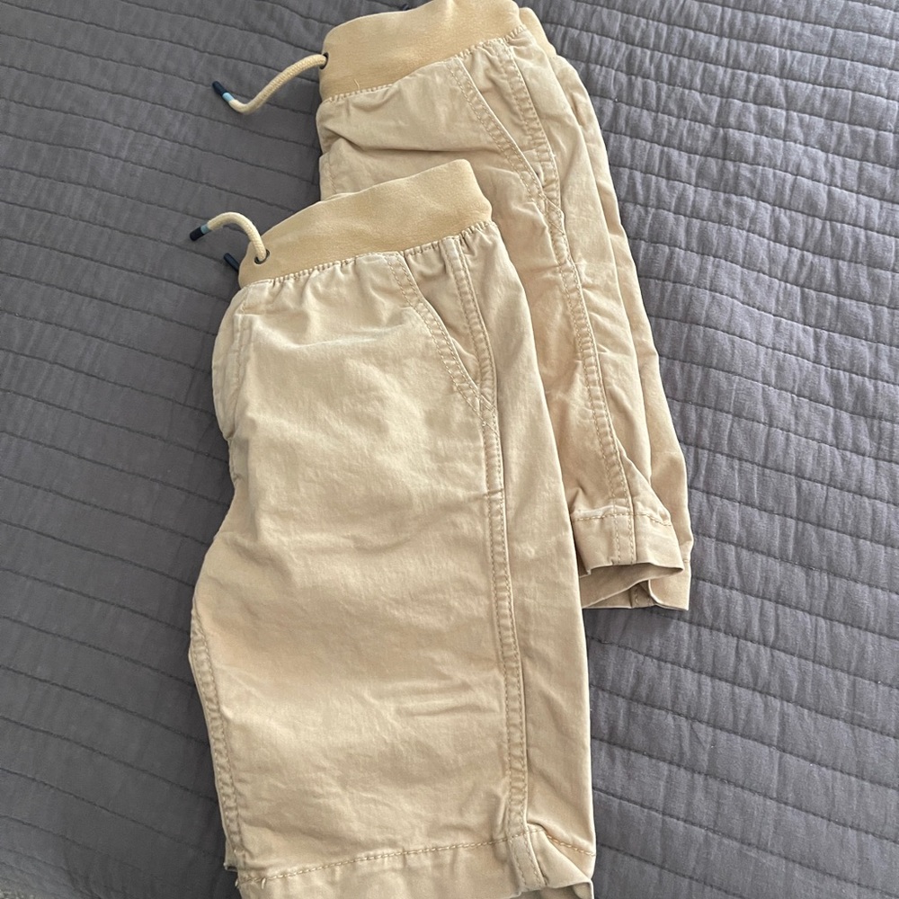 Boys GAP shorts size small